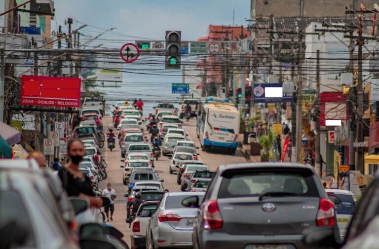 Proprietários de veículos com placa final zero devem atualizar licenciamento anual até 31 de outubro