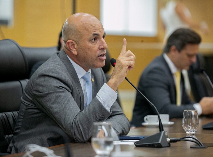 Projeto de Ismael Crispin, com apoio de Alex Redano, Jean Mendonça e Cláudia de Jesus, que fortalece e protege a cadeia produtiva do leite