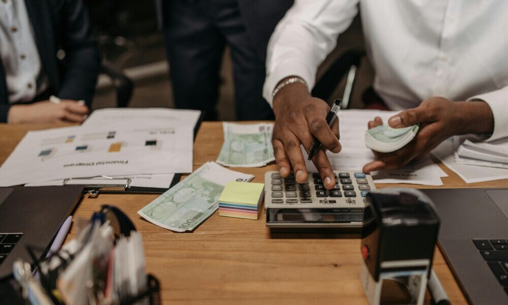 O que avaliar antes de abrir conta empresarial em um banco